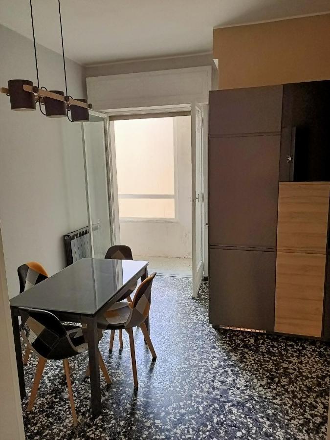 Appartamento La Casa di Noemi Savona Esterno foto
