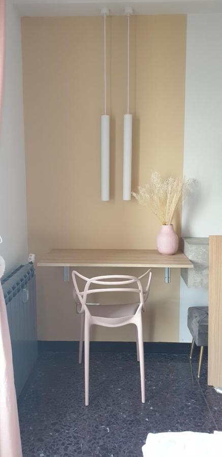 Appartamento La Casa di Noemi Savona Esterno foto